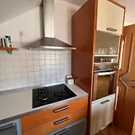 Peaceful 4-room House In - Bike Friendly Διαμέρισμα *