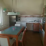 Διαμέρισμα Peaceful 4-room House In - Bike Friendly