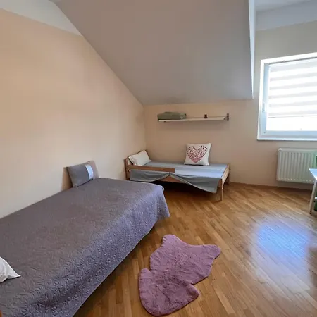 Peaceful 4-room House In Maribor's Garden * Μαριμπόρ