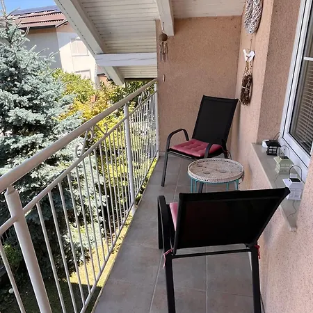 Appartamento Peaceful 4-room House In - Friendly *