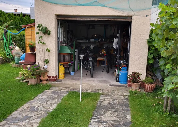 Peaceful 4-room House In - Bike Friendly Daire