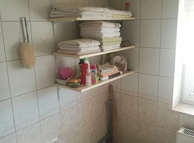 Daire Peaceful 4-room House In - Bike Friendly